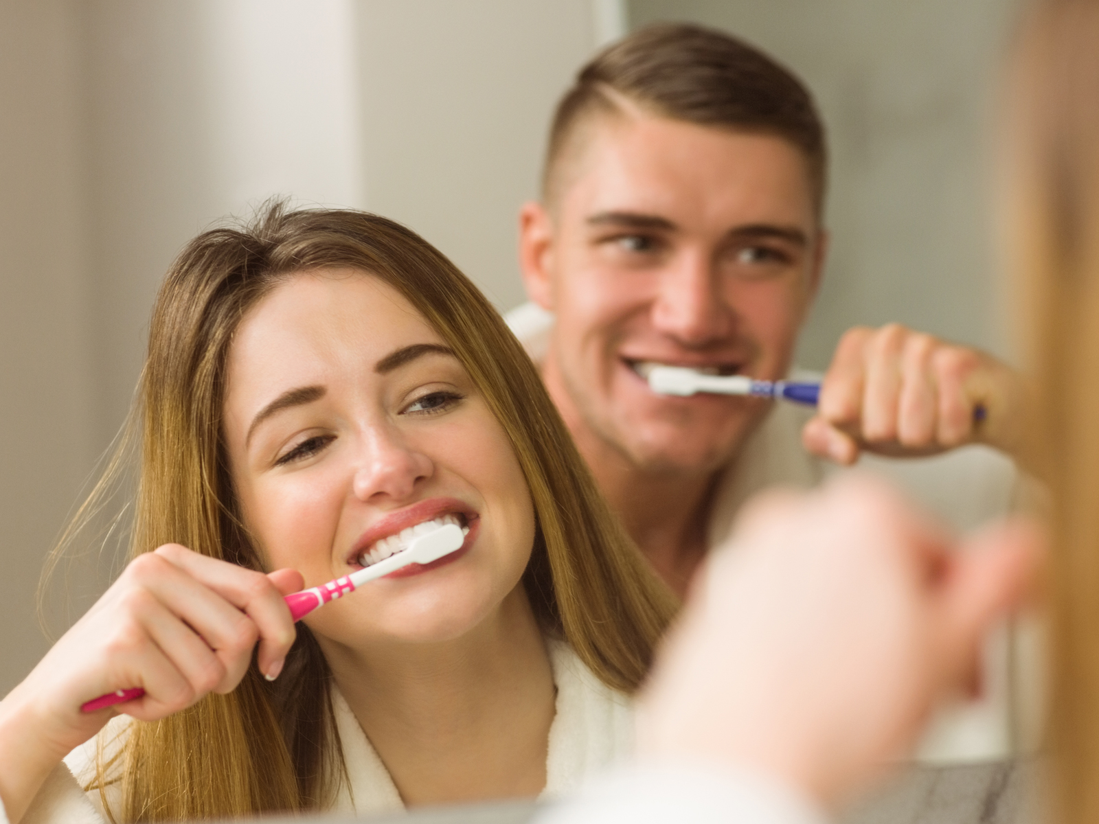 Types of toothbrushing techniques for a white smile