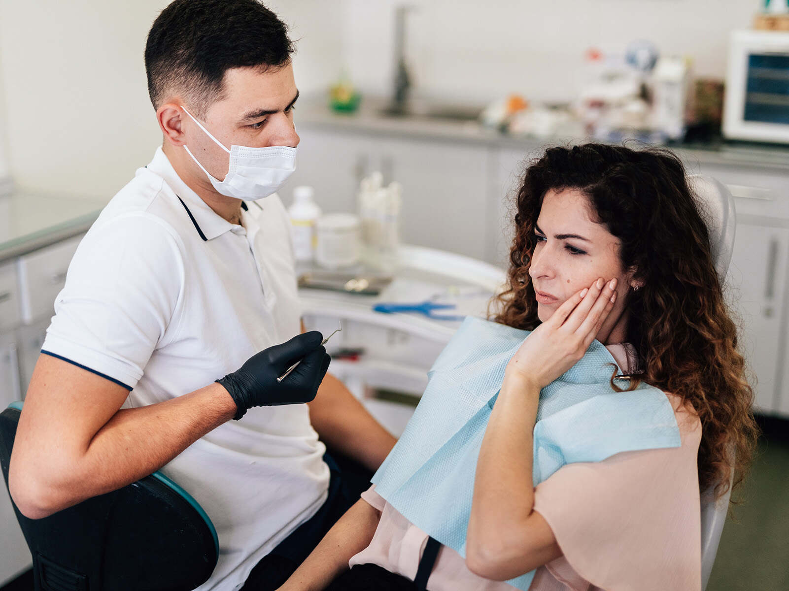 What Are The Warning Signs Of A Root Canal Infection?