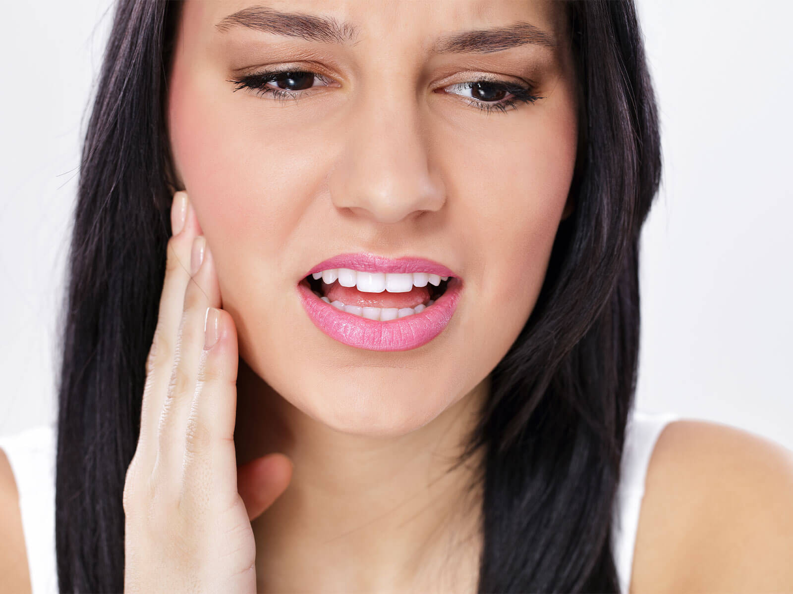 7 Signs Your Teeth Are Falling Out